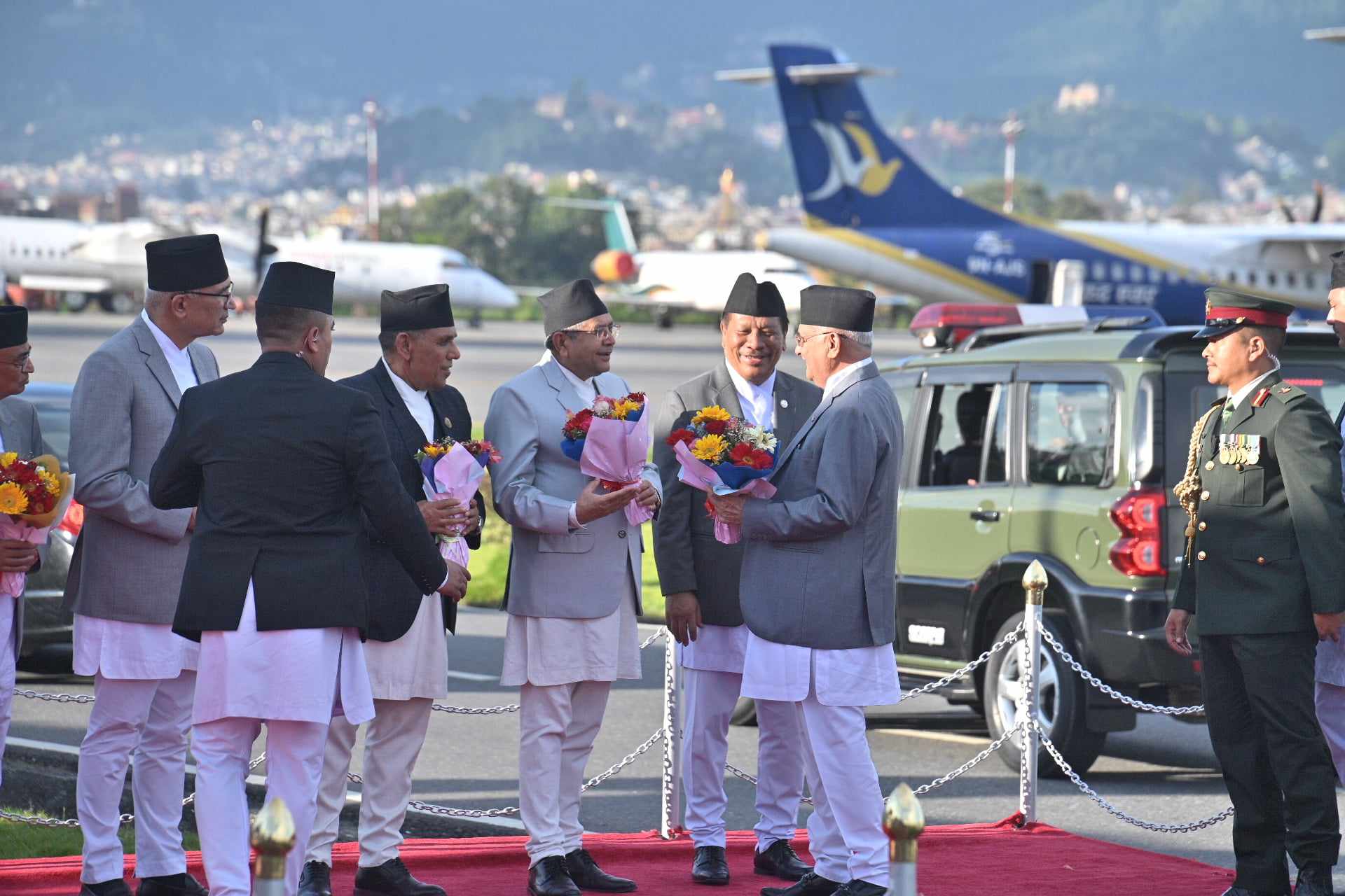 pm-oli-return-from-usa-(7)-1727694489.jpg