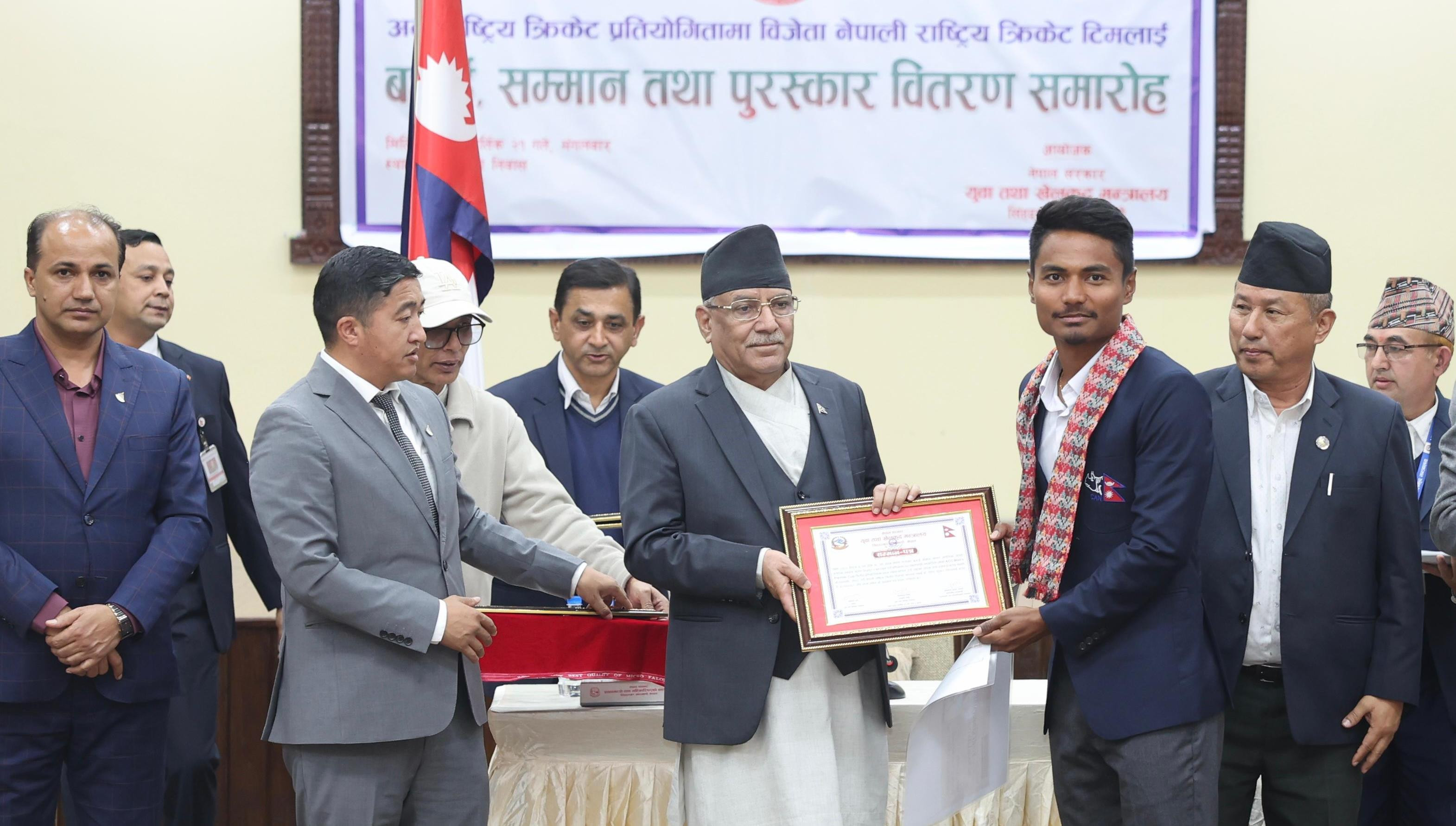 राष्ट्रिय गौरवको आयोजनामा परिणत गरेर क्रिकेट रंगशाला बनाउँछौँ: प्रधानमन्त्री प्रचण्ड