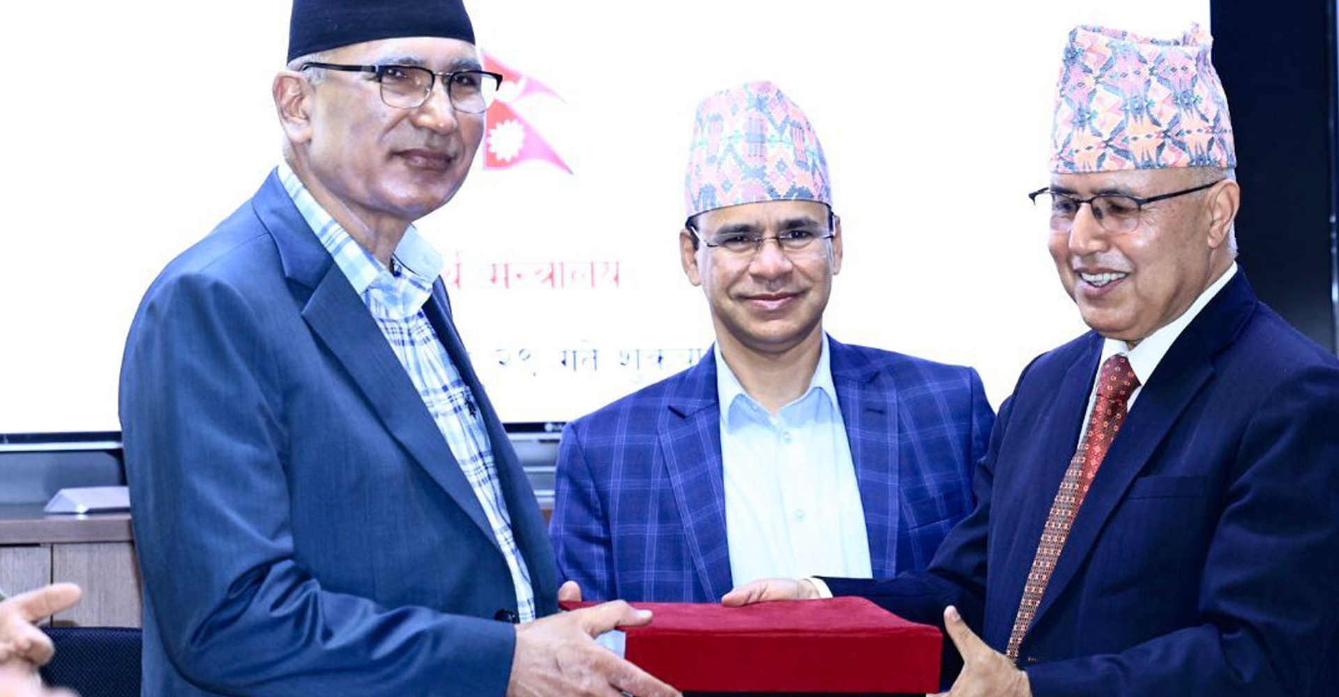 जनकपुर चुरोट कारखानासहित पाँचवटा सार्वजनिक संस्थान खारेज गर्न आयोगको सिफारिस