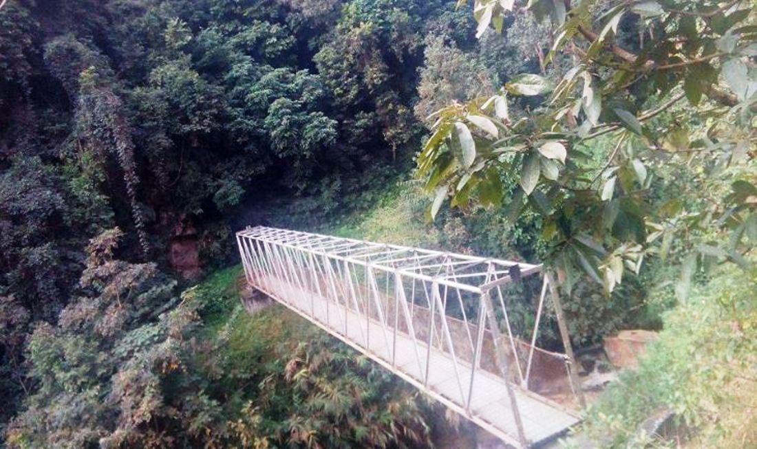बाँकेको किरणनालामा ट्रस पुल निर्माण
