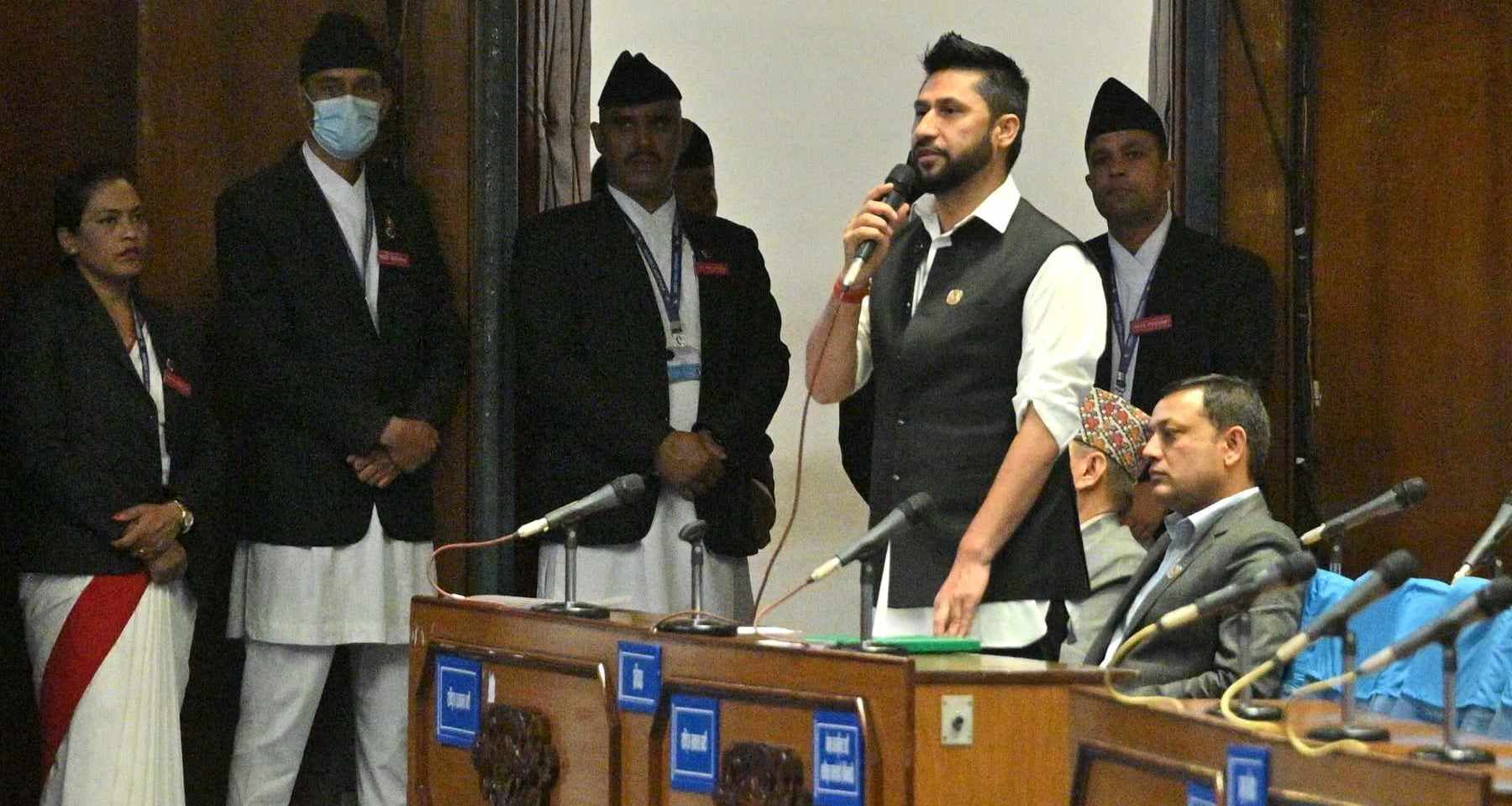 आफ्ना मान्छे तानिने भएपछि सरकारको सुशासन सुस्तायोः रवि लामिछाने