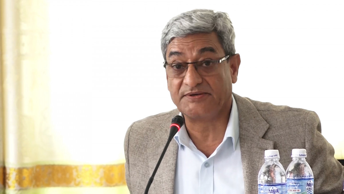प्रचण्डलाई गृहमन्त्री लेखकको जवाफ- शेरा दरबारको अनुसन्धान सकिँदै छ, धन्यवाद दिन तयार भएर बसे हुन्छ