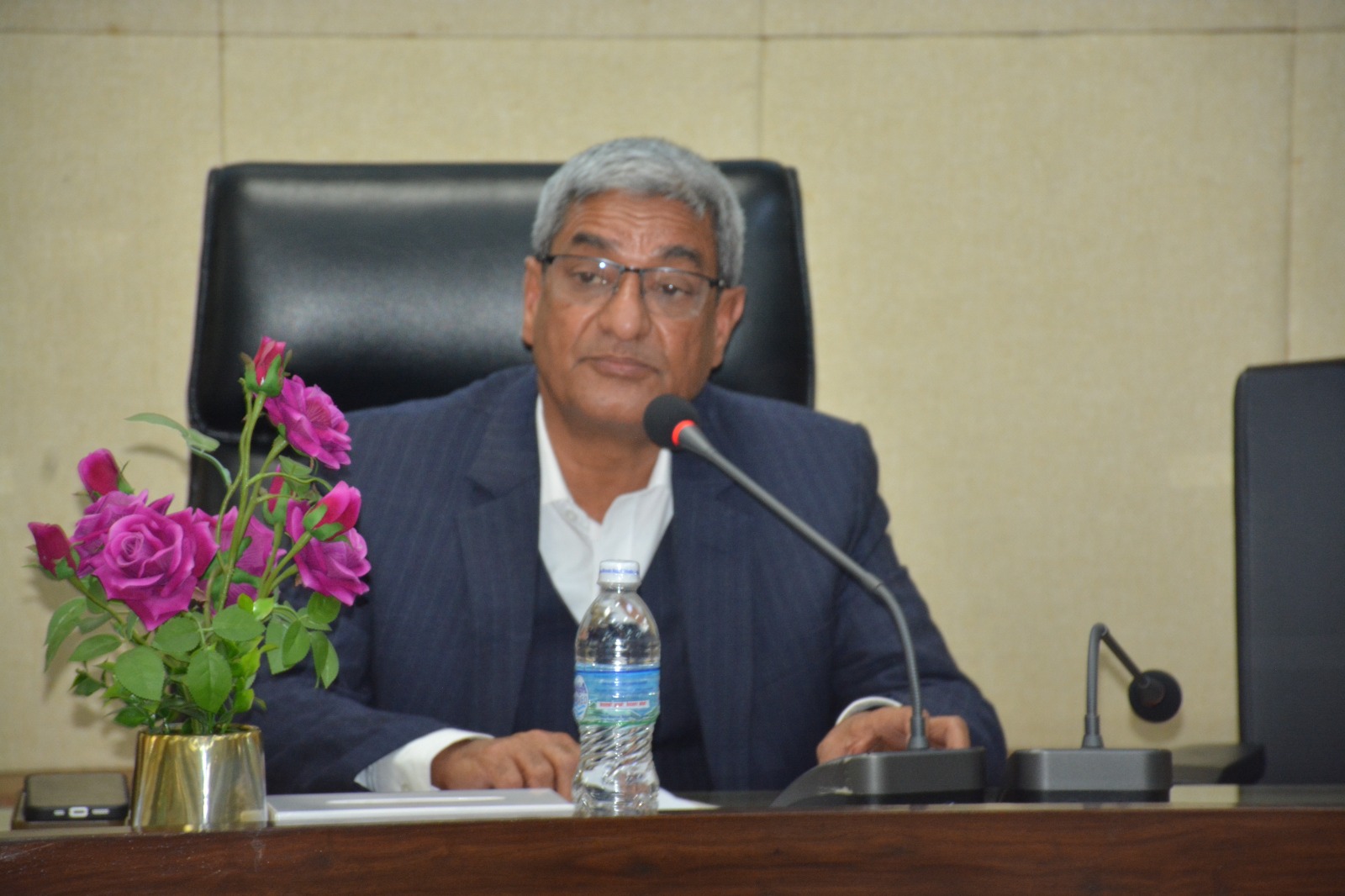 सिरहामा यौन दुर्व्यवहारमा परेकी महिलाको मृत्युबारे छानबिन गर्न गृहमन्त्री लेखकको निर्देशन 