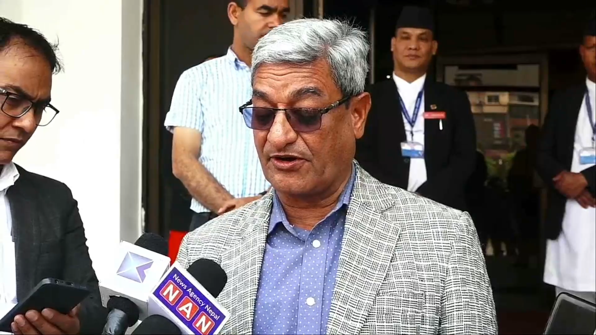 संसदीय छानबिन समिति बनाउने प्रधानमन्त्रीको प्रतिवद्धता छः रमेश लेखक