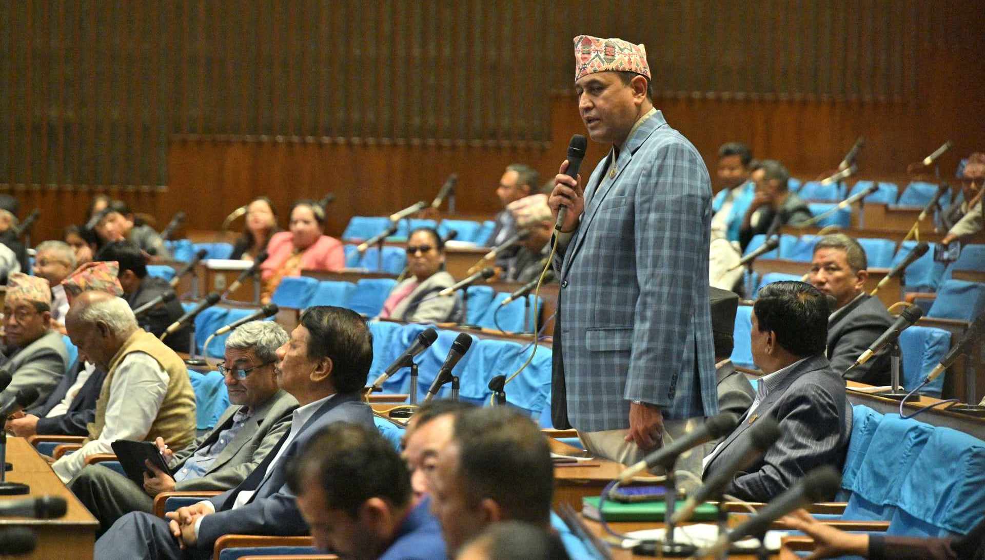 गिरिबन्धु टी स्टेट प्रकरणबारे सरकारले तत्काल छानबिन गर्नुपर्छः रामहरि खतिवडा