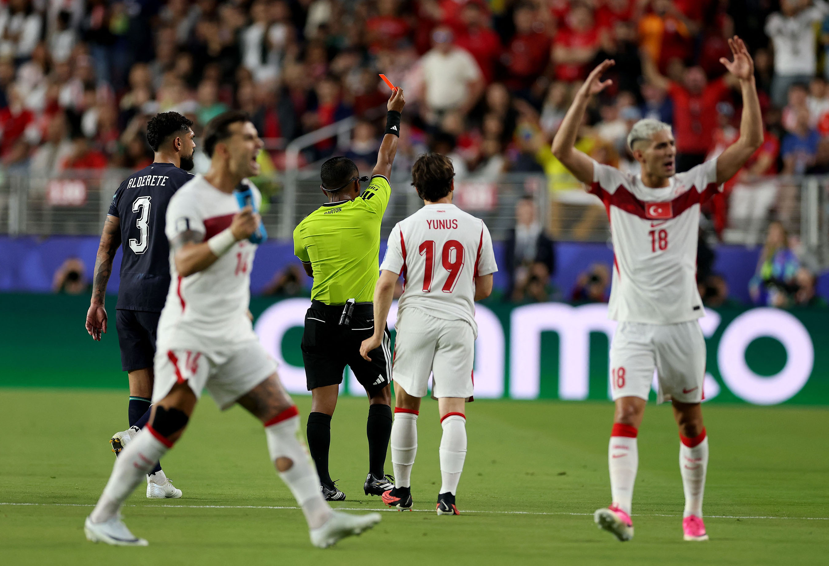 red-card-1781941357.jpg
