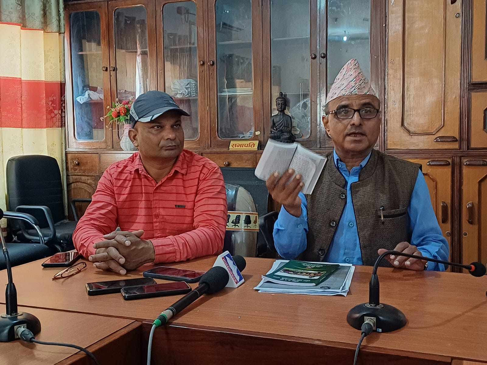 एमाले-माओवादीको चेतावनी: मुख्यमन्त्री कार्कीलाई विशेषाधिकार हननको कारबाही हुन सक्छ 