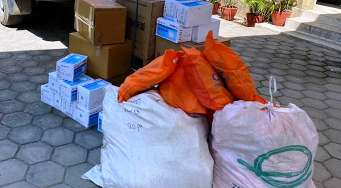 कतार च्यारिटी र इस्लामिक रिलिफद्वारा स्वास्थ्य सामग्री वितरण