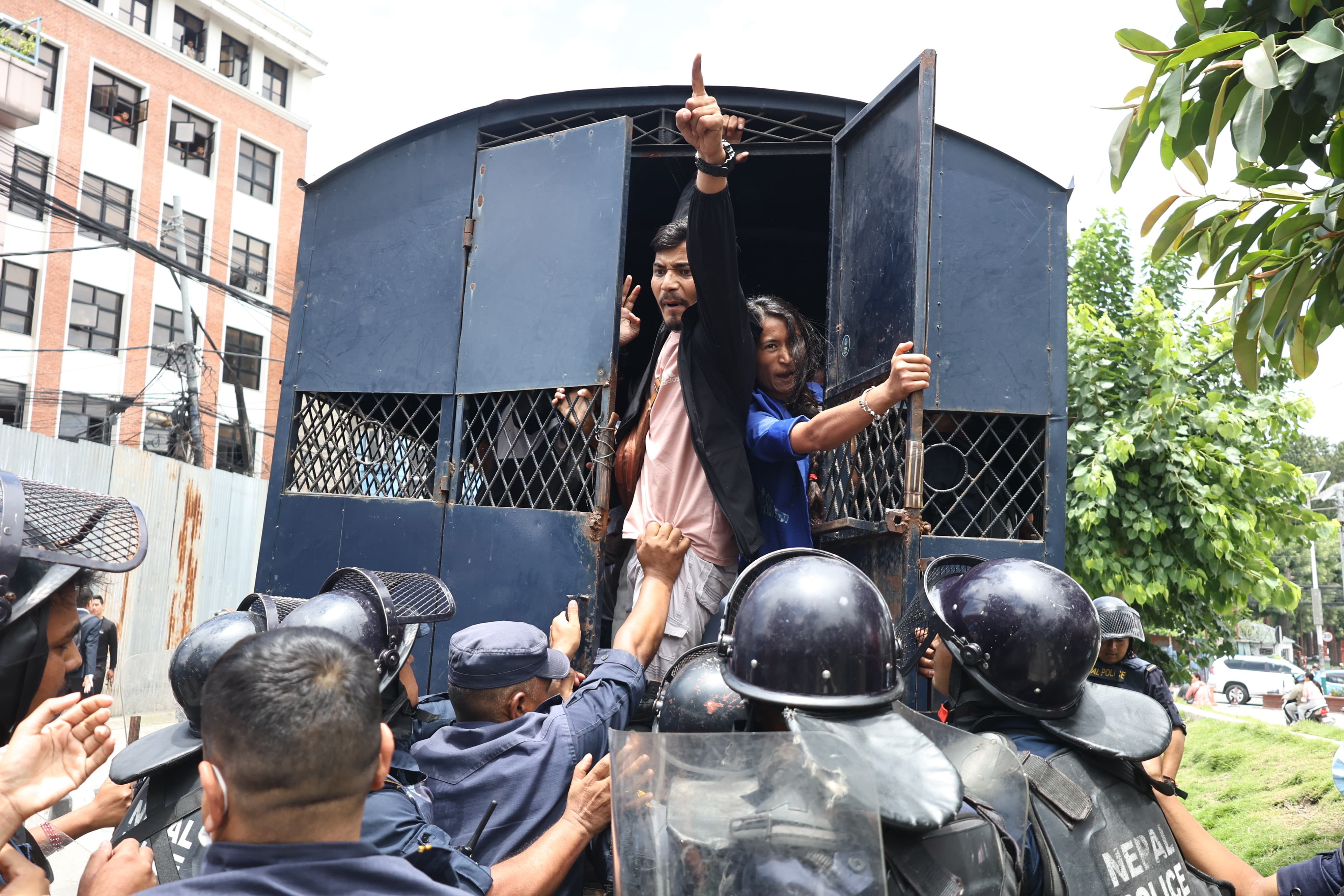 school-dress-mai-protest-(15)-1752478170.jpeg