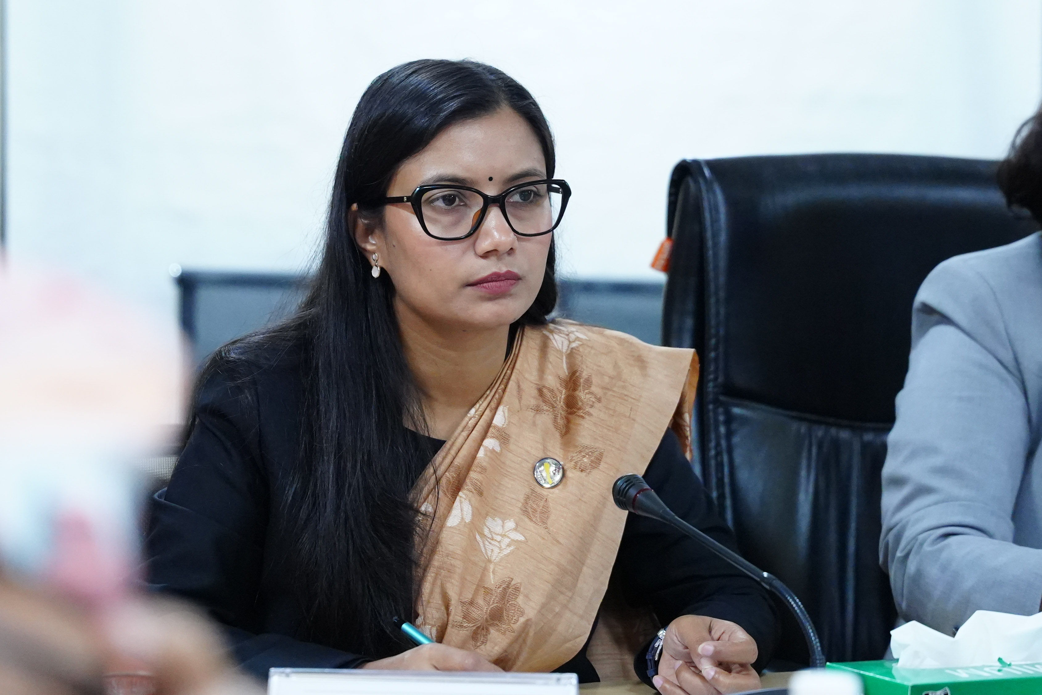 संसदमा पठाउने विधेयकबारे मन्त्रालयहरूसँग छलफल गर्दै कानुन मन्त्रालय