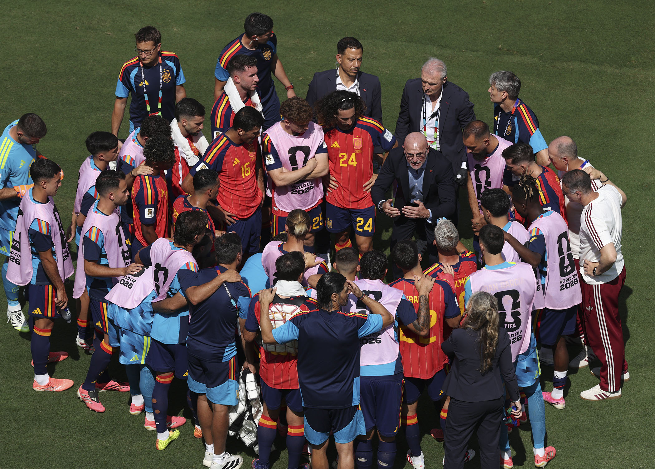 spain-vs-argentina-fifa-world-cup-xinha--(7)-1784510276.jpg