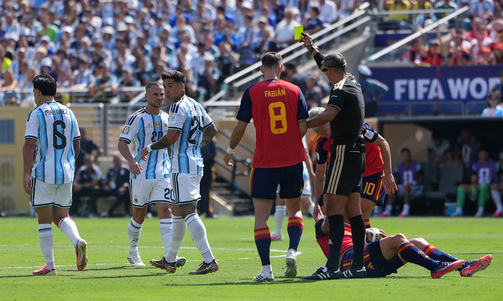 spain-vs-argentina-fifa-world-cup-xinha--(8)-1784510278.jpg