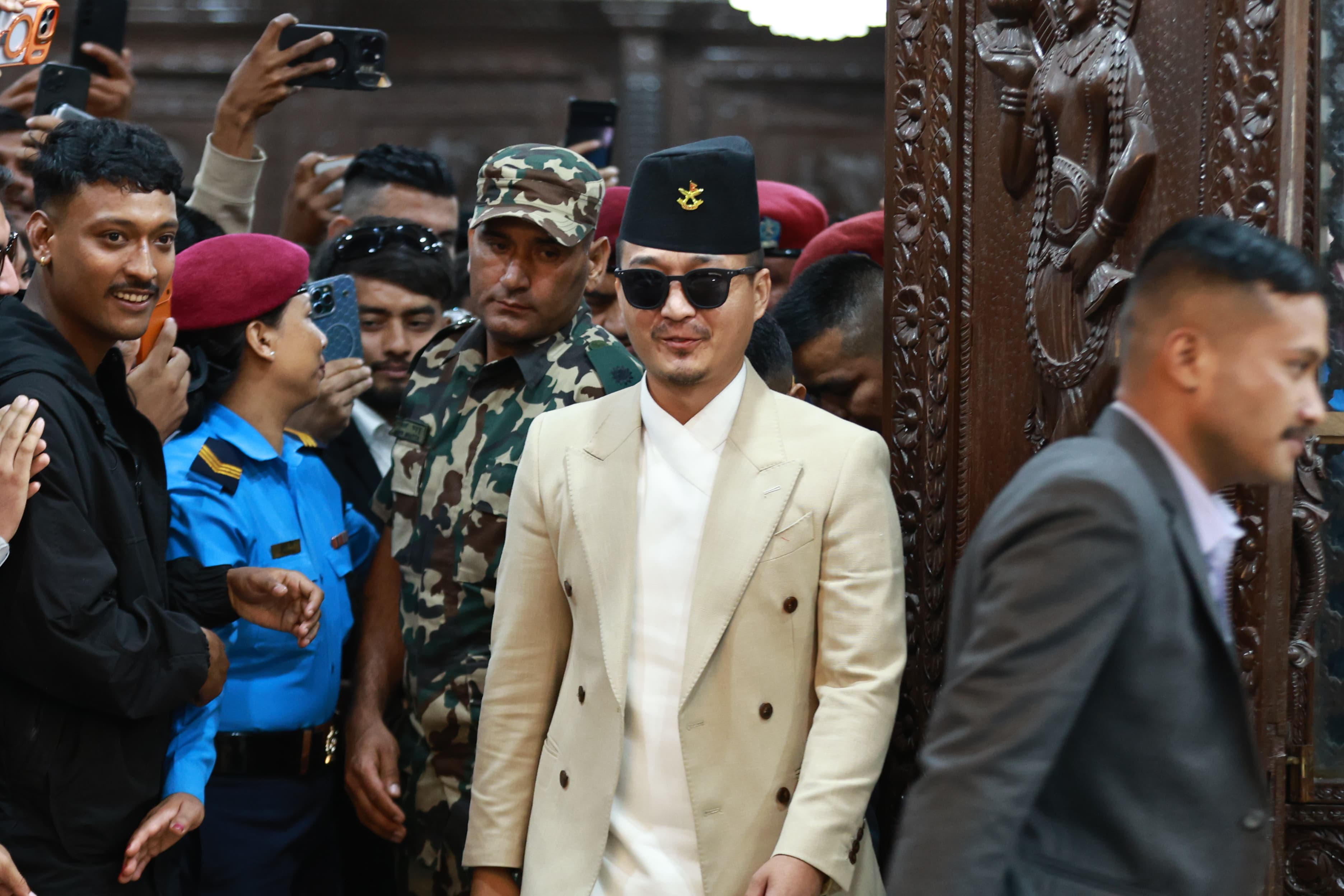 sudhan-gurung-new-(3)-1781013066.jpg