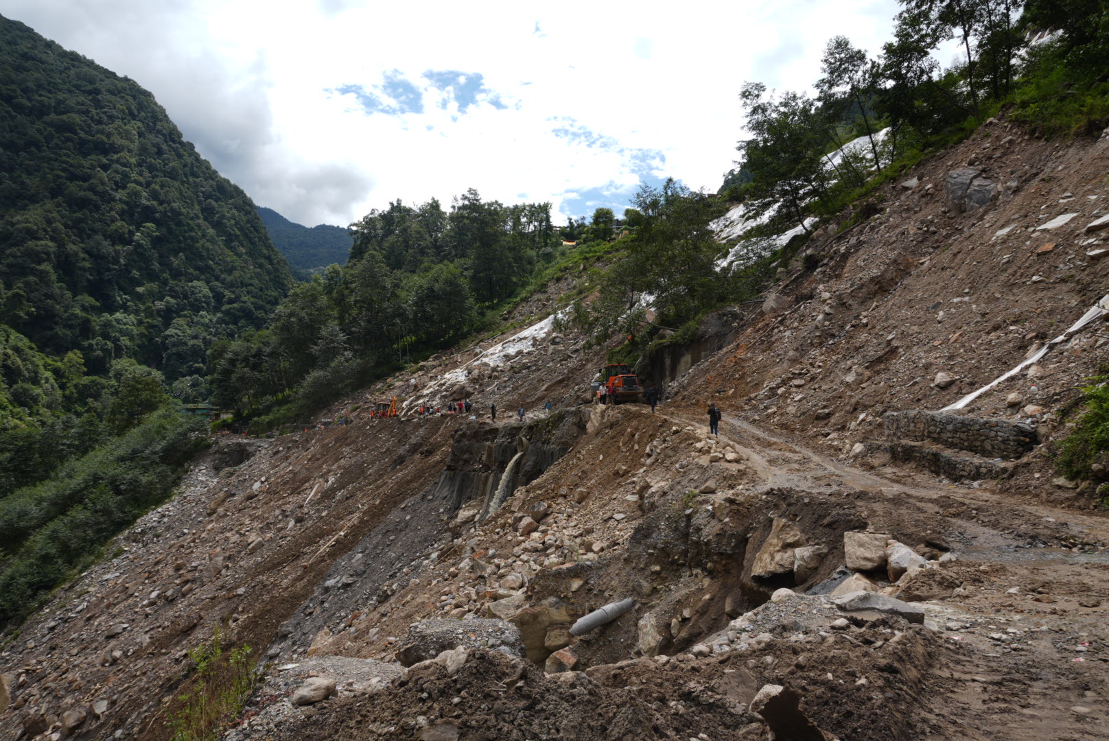 tatopani-road-(2)-1758607822.JPG