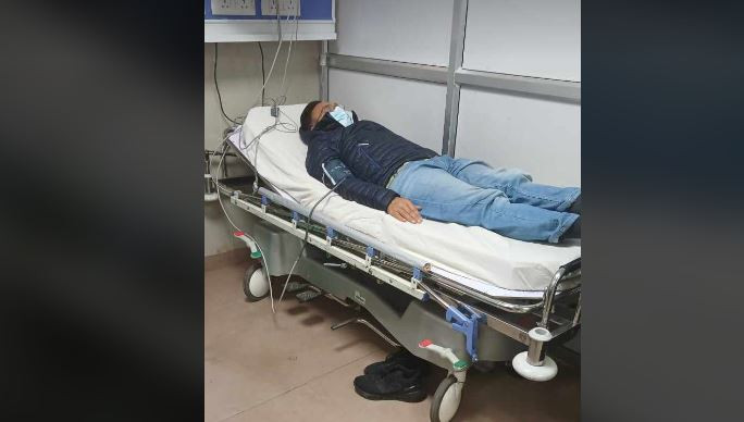 मुटुमा समस्या आएपछि टाेपबहादुर रायमाझी अस्पताल भर्ना