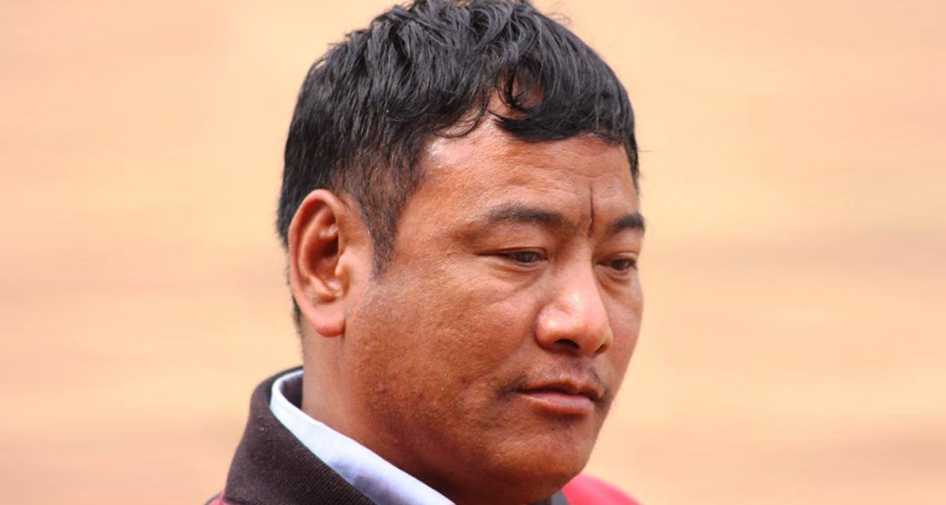 इलामको सन्दकपुरमा गाउँपालिकामा एमालेका जिल्ला सचिव नै बागी उम्मेदवार