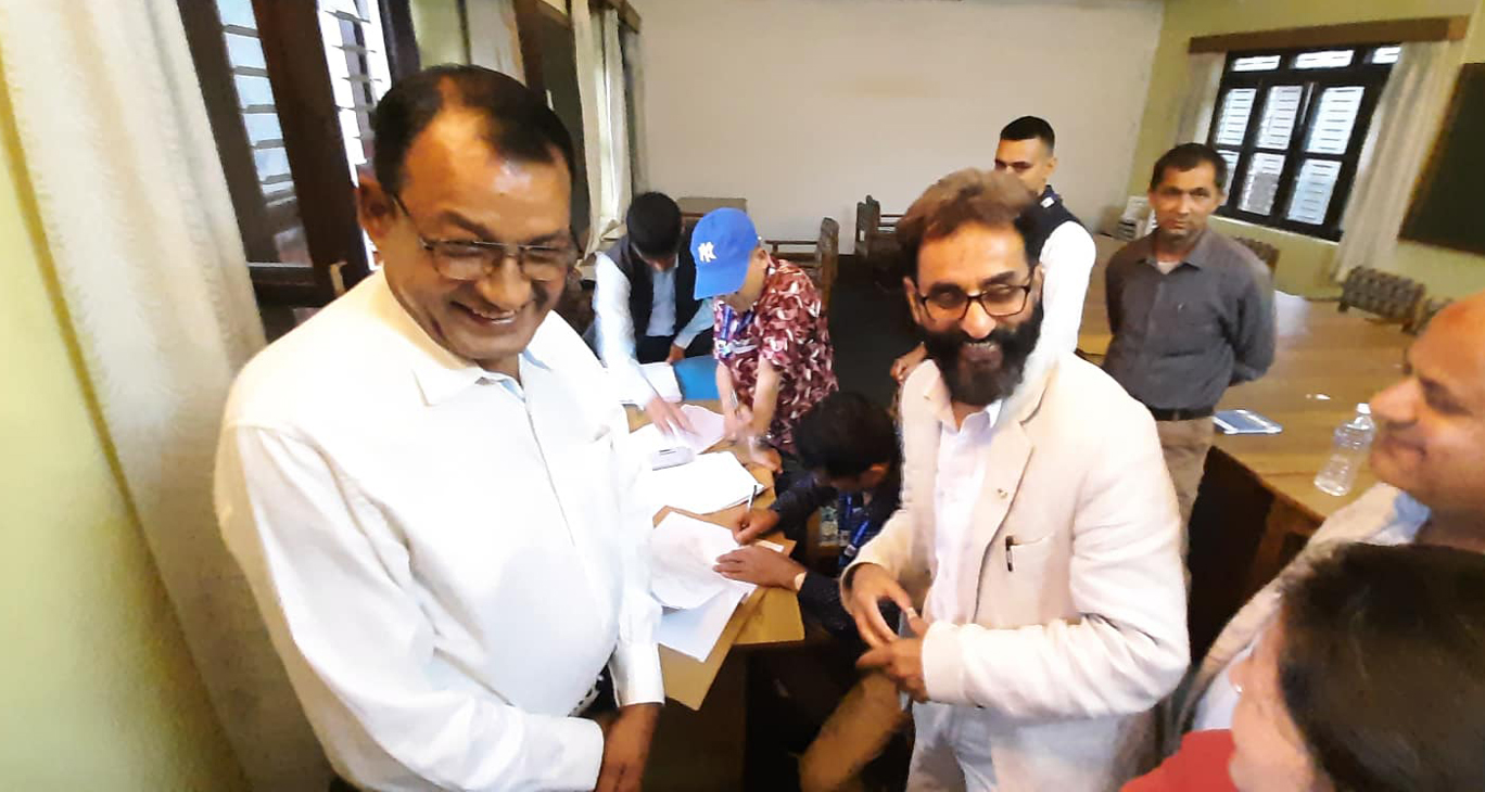 पोखराको मेयरमा कांग्रेसबाट बागी उठेका दुई जनाले फिर्ता लिए उम्मेदवारी