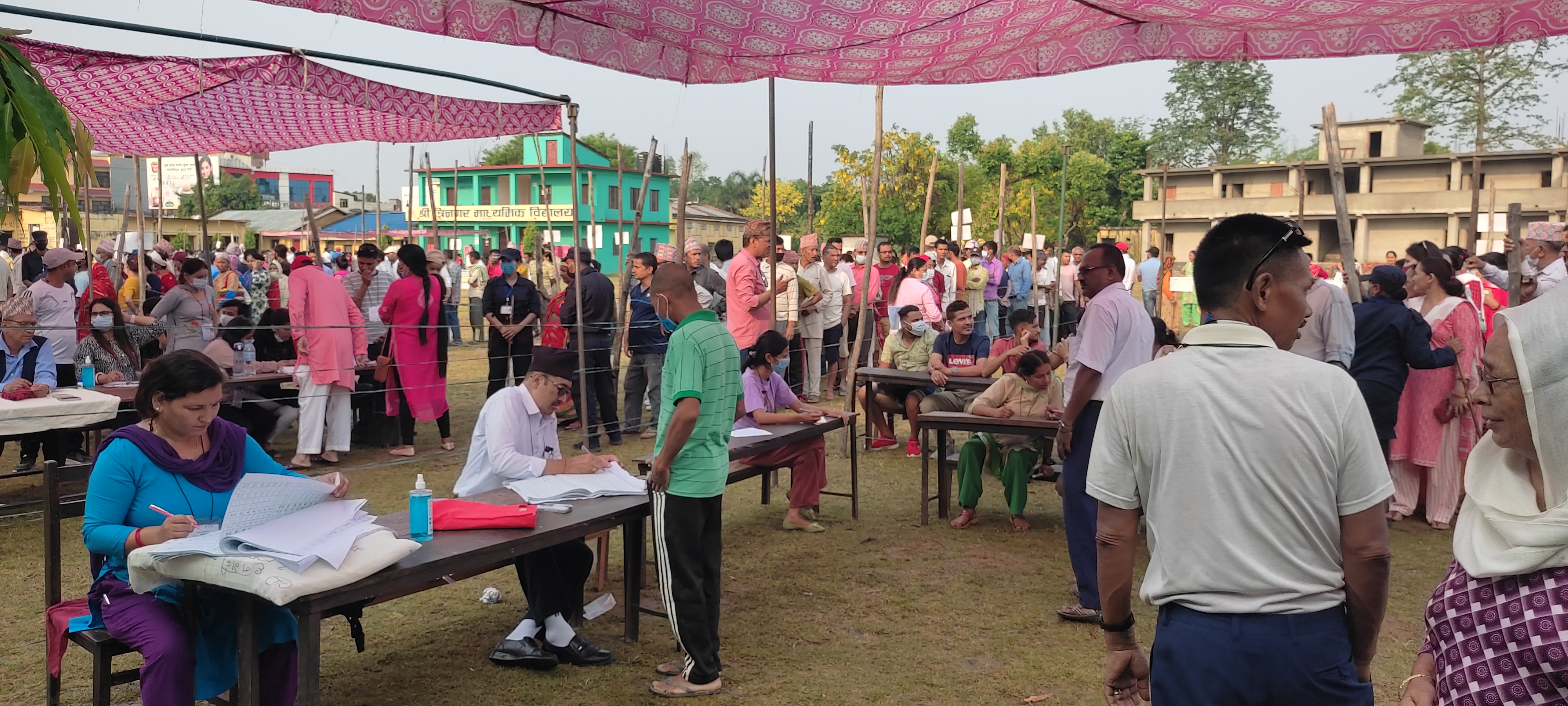 मतदाता भन्छन्- हामीलाई भ्रष्टाचार होइन, विकास गर्ने जनप्रतिनिधि चाहियो