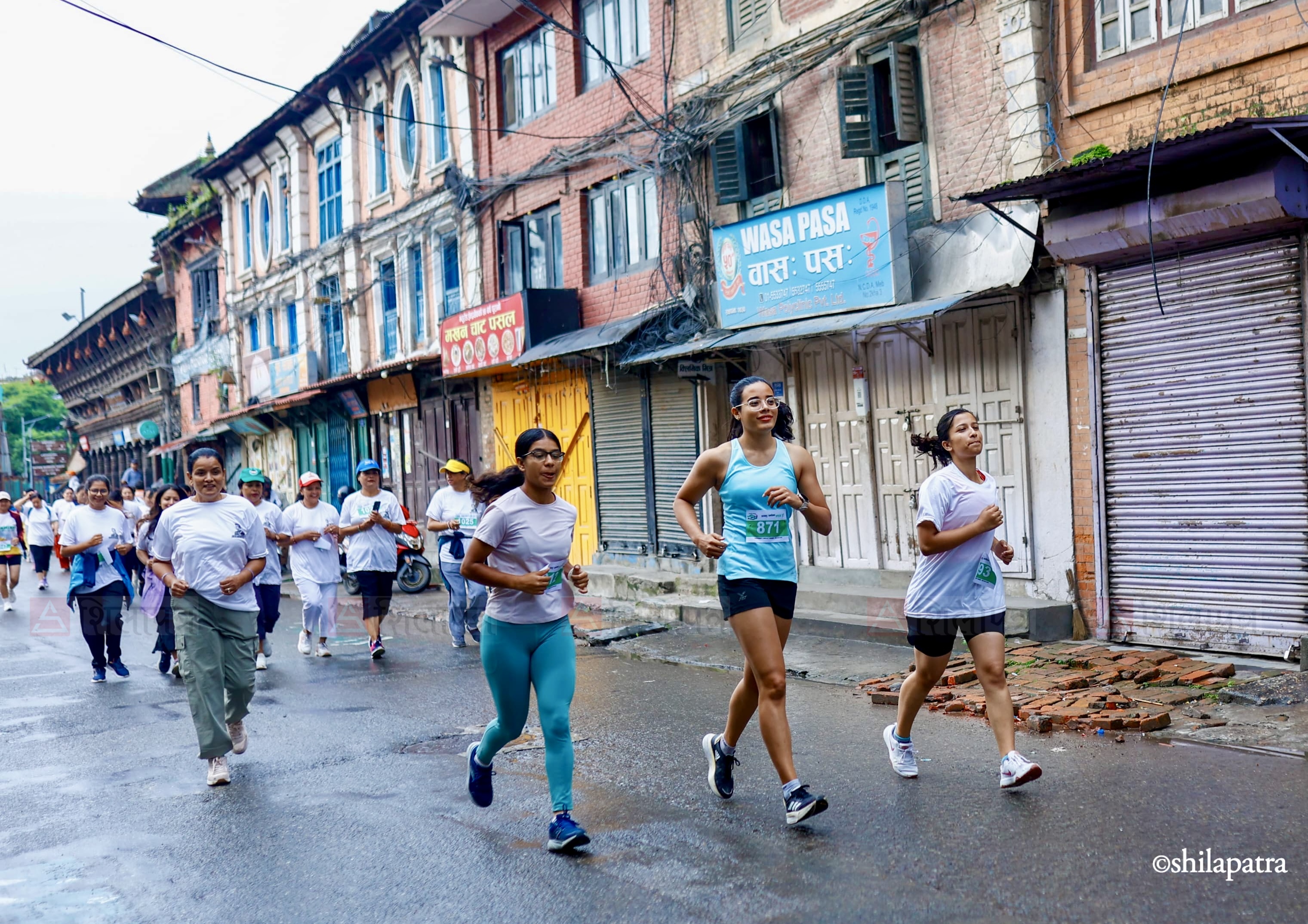 women's-re-run-(12)-1787367145.jpg