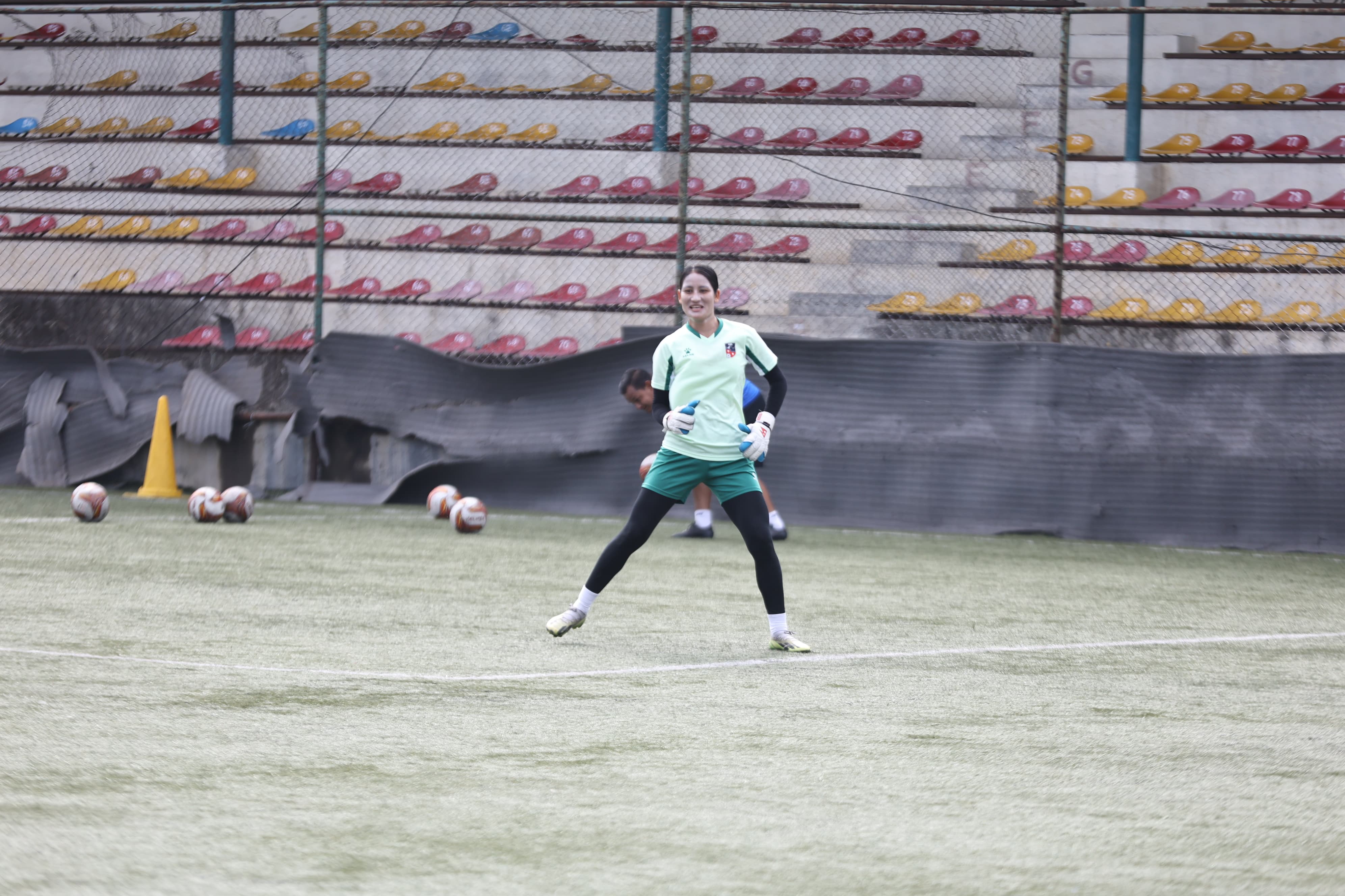 women-football-team-(13)-1748237961.jpeg