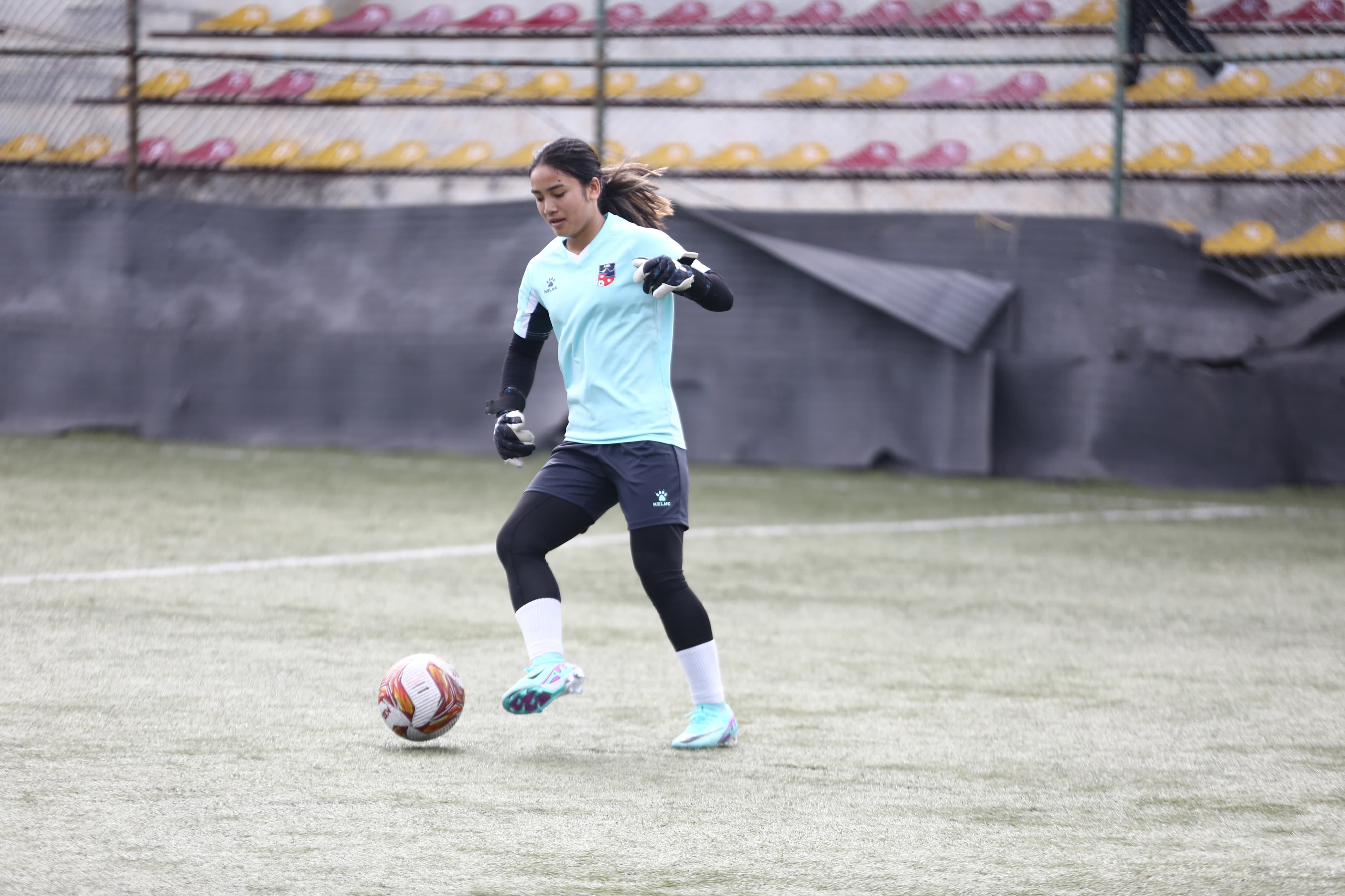 women-football-team-(15)-1748237964.jpeg